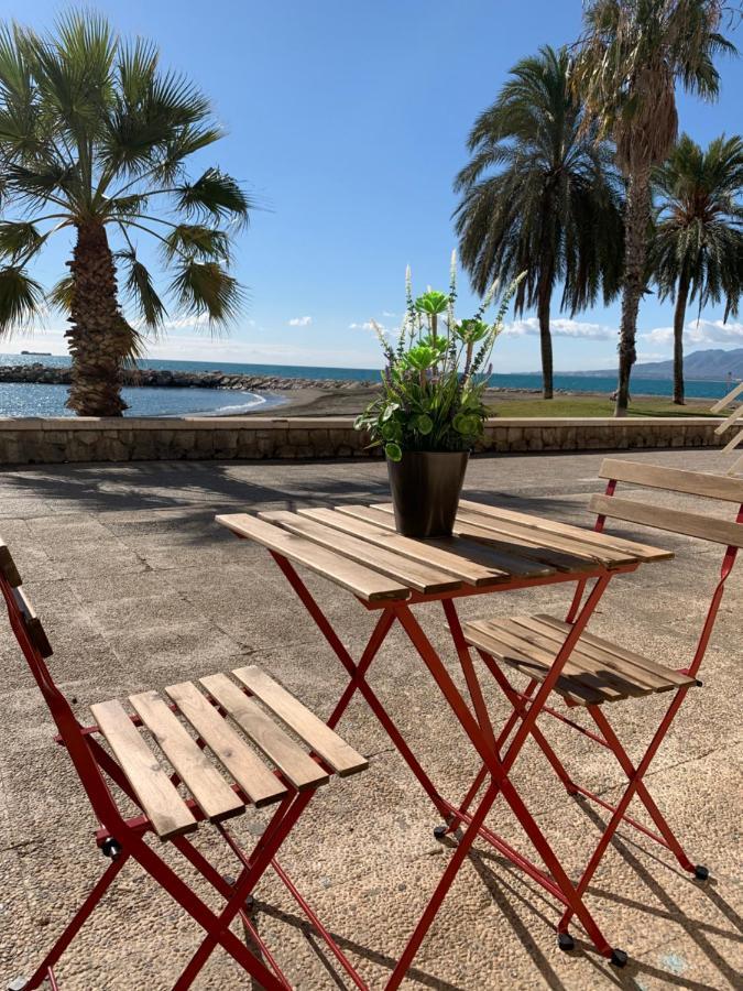 Apartamento Frente Al Mar Pedregalejo Leilighet Málaga Eksteriør bilde